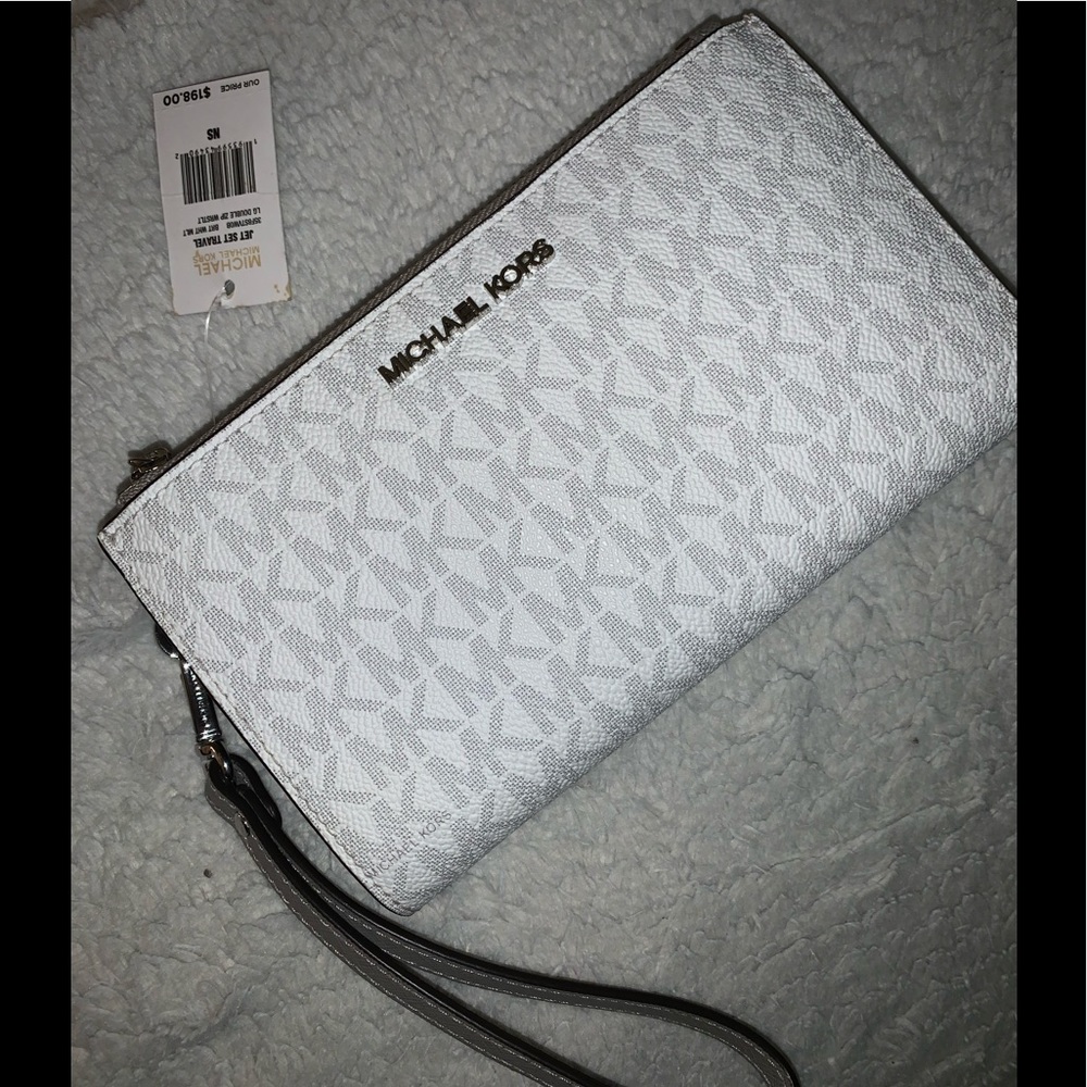 Michael Kors Jet Set Travel Double Zip Wristlet